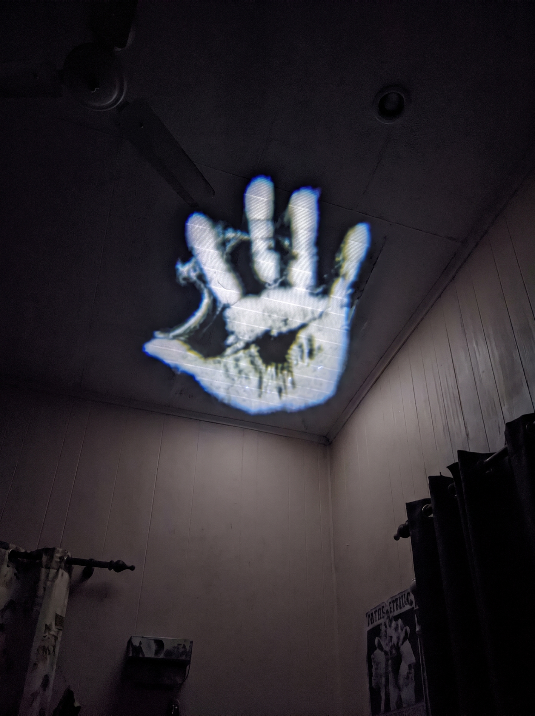 JellyGirly™ Halloween Projector Light